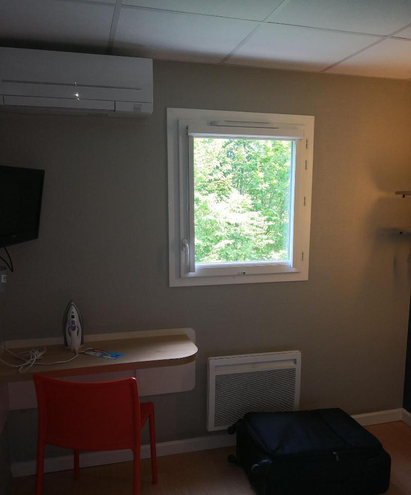 Ibis Budget Cergy St Christophe Exterior foto
