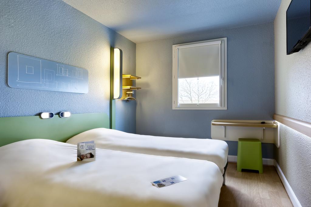Ibis Budget Cergy St Christophe Exterior foto