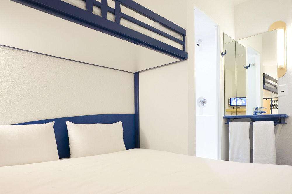 Ibis Budget Cergy St Christophe Exterior foto