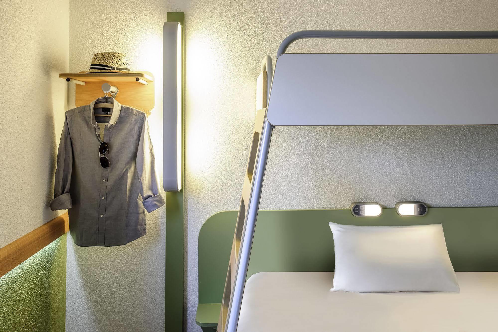 Ibis Budget Cergy St Christophe Exterior foto