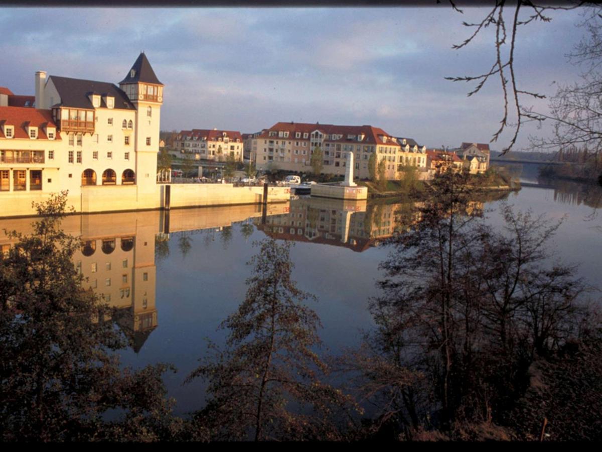 Ibis Budget Cergy St Christophe Exterior foto
